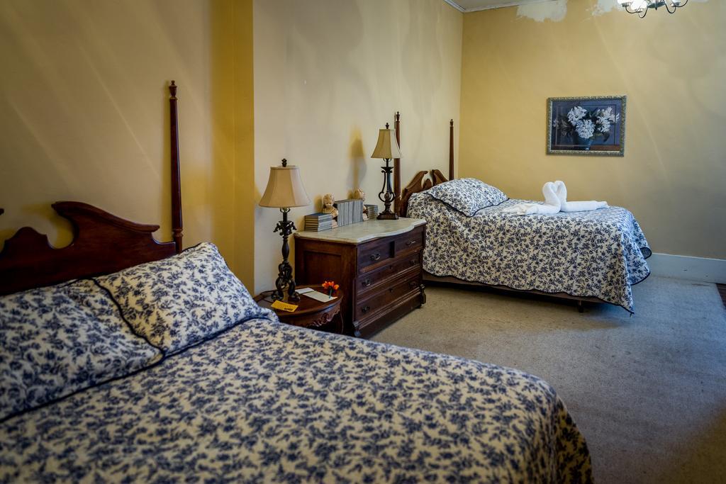 The Historic Hotel Leger Mokelumne Hill Eksteriør billede